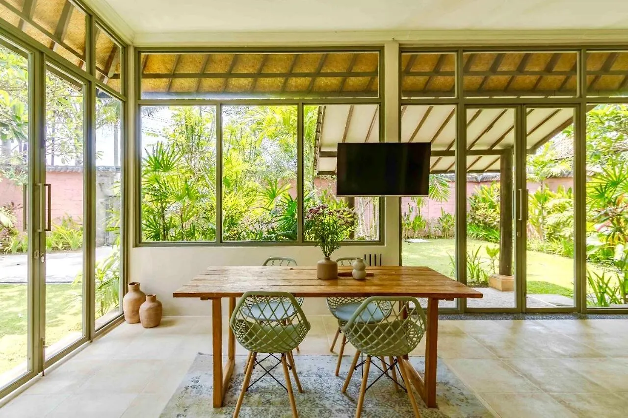Mantra Dom Villa 3 Bedrooms Canggu Indonesien